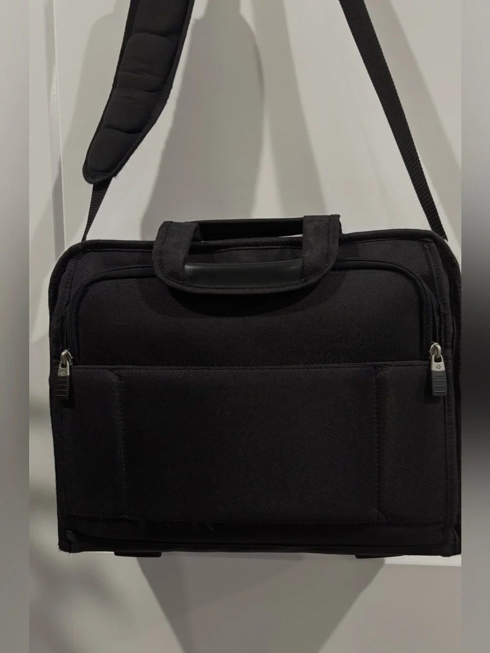 Samsonite Black Men’s Top Load Laptop Briefcase with Shoulder Strap Padded